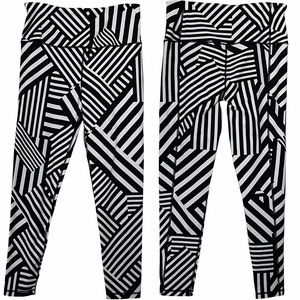 Victoria Sport~ Knockout by Victoria’s Secret Leggings